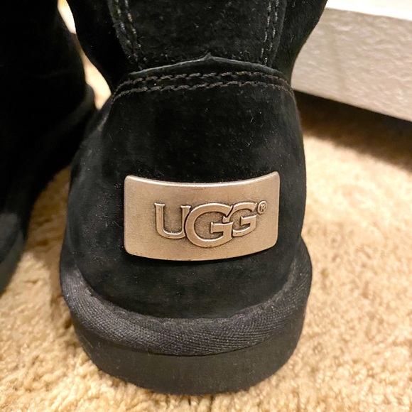 UGG Australia Montclair Boot - Picture 3 of 4